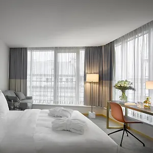 K+k Fenix Hotell