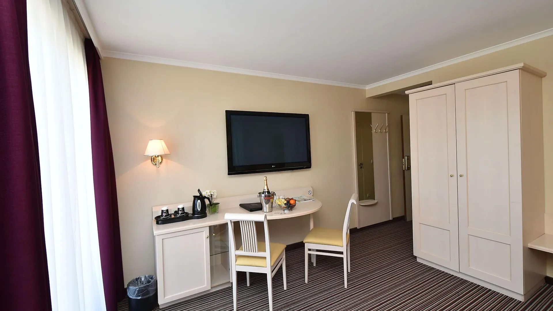 Hotel Charleroi Airport - Van Der Valk