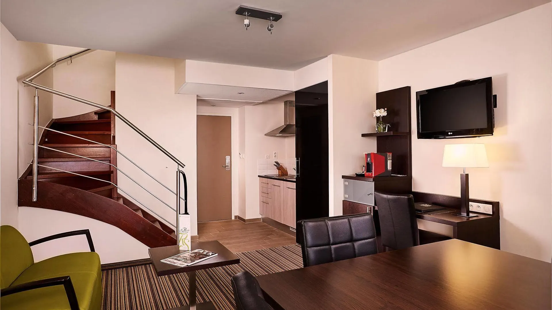 Hotel Charleroi Airport - Van Der Valk 4*,  Belgium